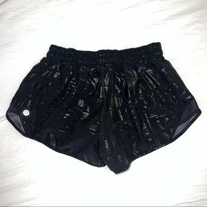 Lululemon Hotty Hot Short 2.5”